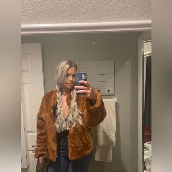 IRY - Picture 2 of 5